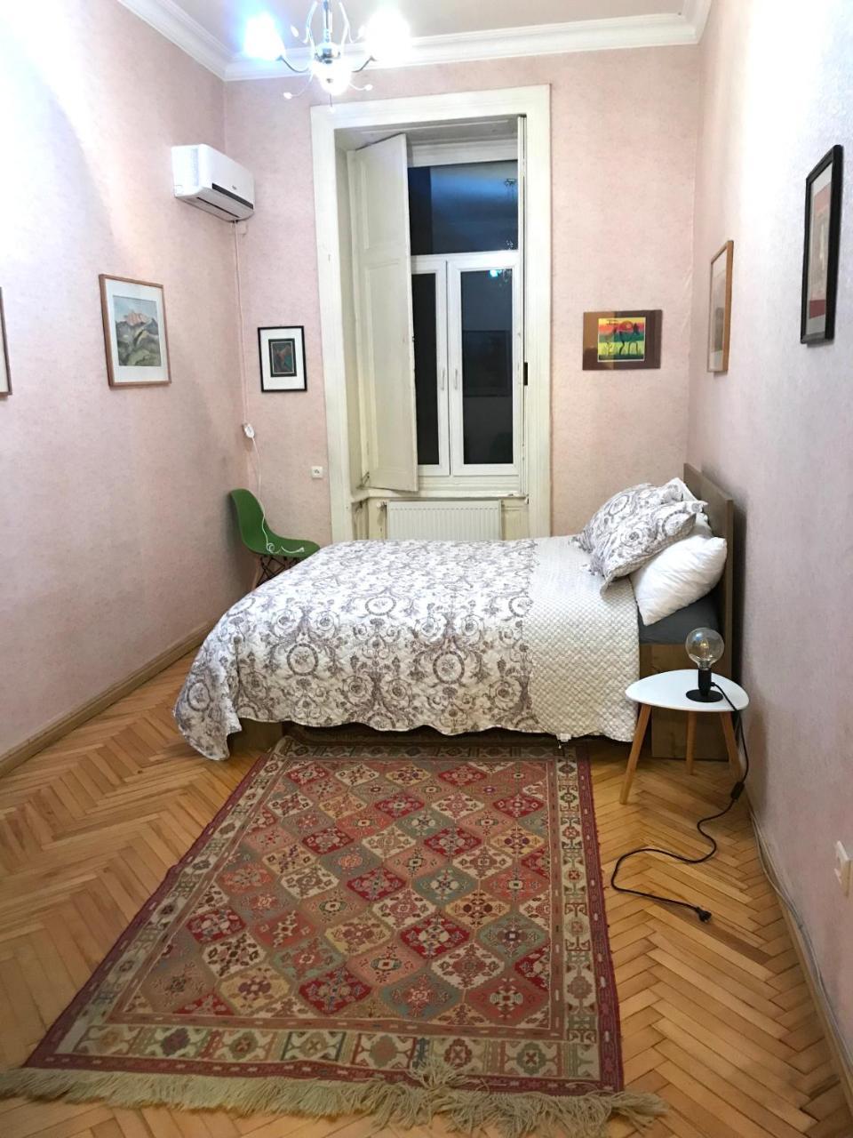 Freedom Square Flat Leilighet Tbilisi Eksteriør bilde